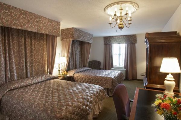 LODGE HOTEL AND CONFERENCE CENTER (Bettendorf)